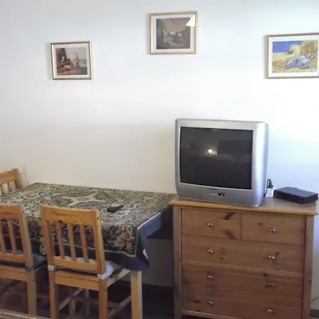 Sarreti Vendeghaz Guest house *