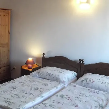 Sarreti Vendeghaz Guest house Sarretudvari